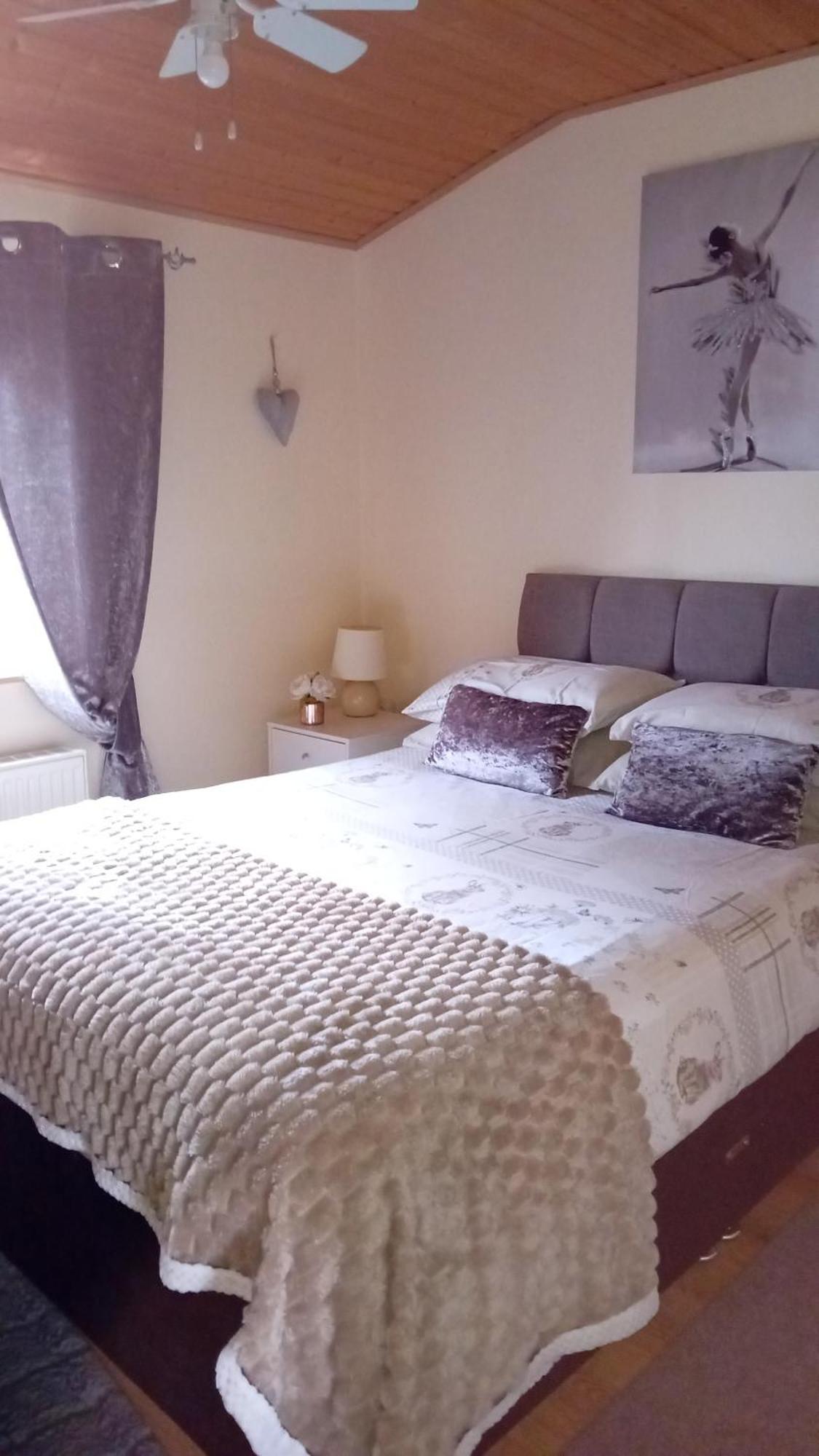 Baytree Lodge At Three Lochs Holiday Park, New Ask About Our Packages Birthday ,Anniversary,Family,Pamper Packages Available Balminnoch Екстер'єр фото